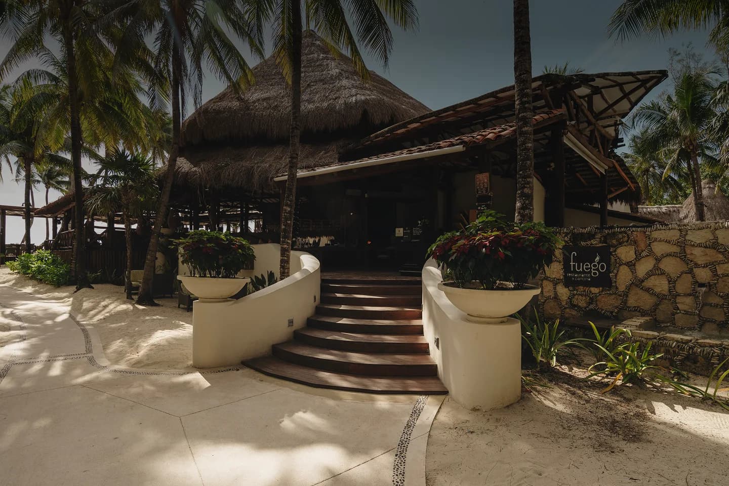 mahekal slide